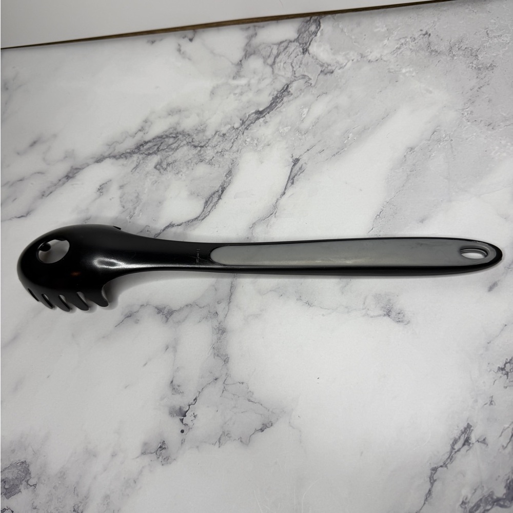 Calphalon Nylon Pasta Server | Nonstick Safe Kitchen Utensil - Picture 3 of 7